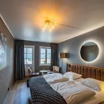 Hotel Aurlandsfjord 3*