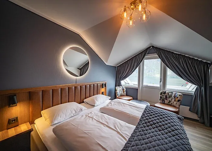 Aurlandsfjord 3* Эурланн