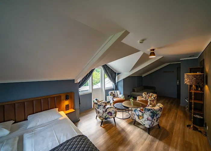 Aurlandsfjord 3* Эурланн